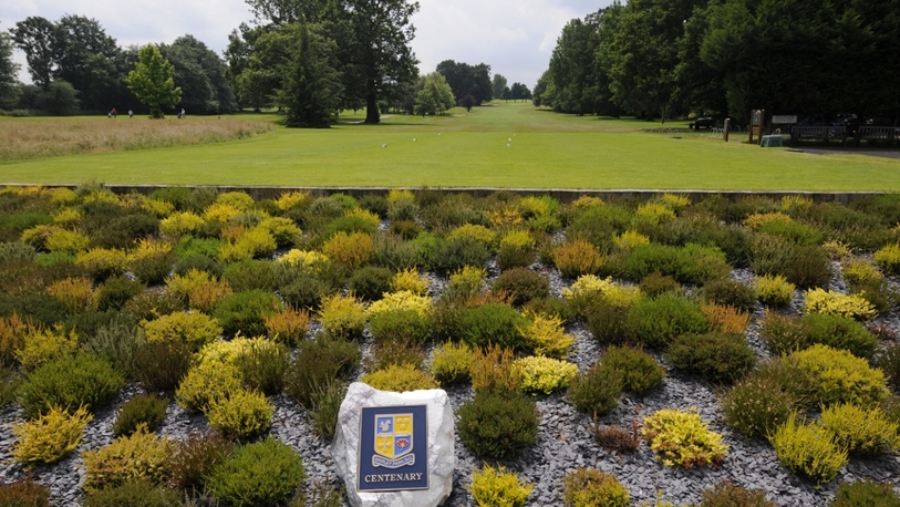 Shirley park gc   centenary flower bed   stone and ist hole %281024x680%29